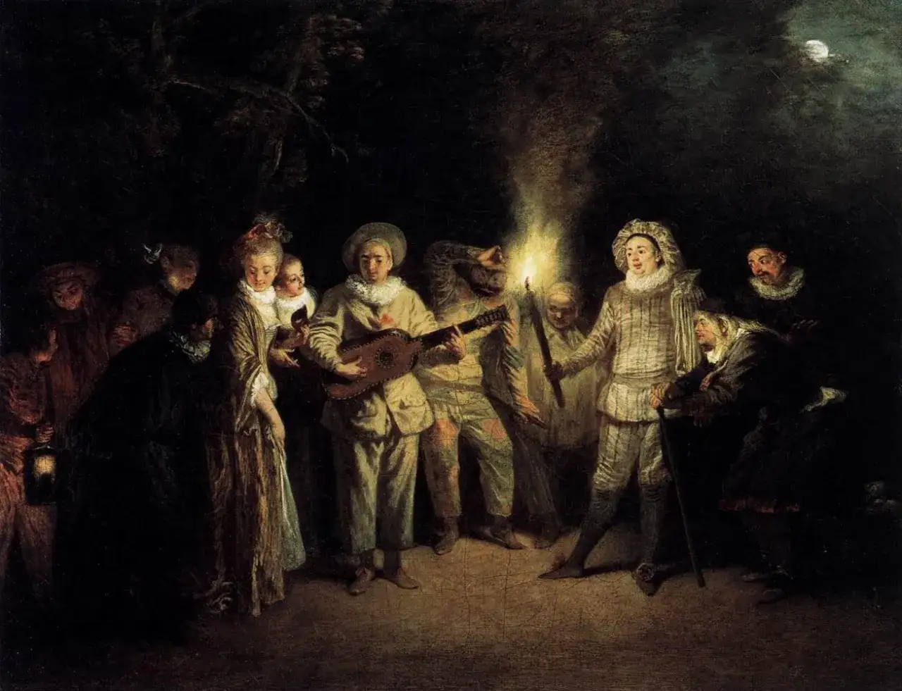 Scène nocturne, des comédiens masqués jouent de la musique sous un clair de lune, évoquant le poème de Verlaine.