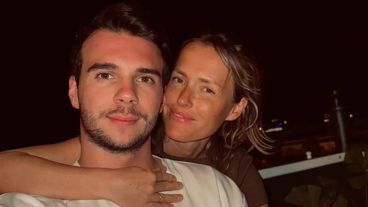 Łukasz Nowak i Olga Frycz w romantycznym uścisku.