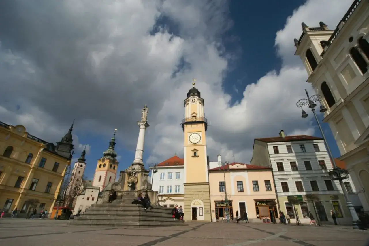 Krzywa Wieża Zegarowa Bańska Bystrzyca