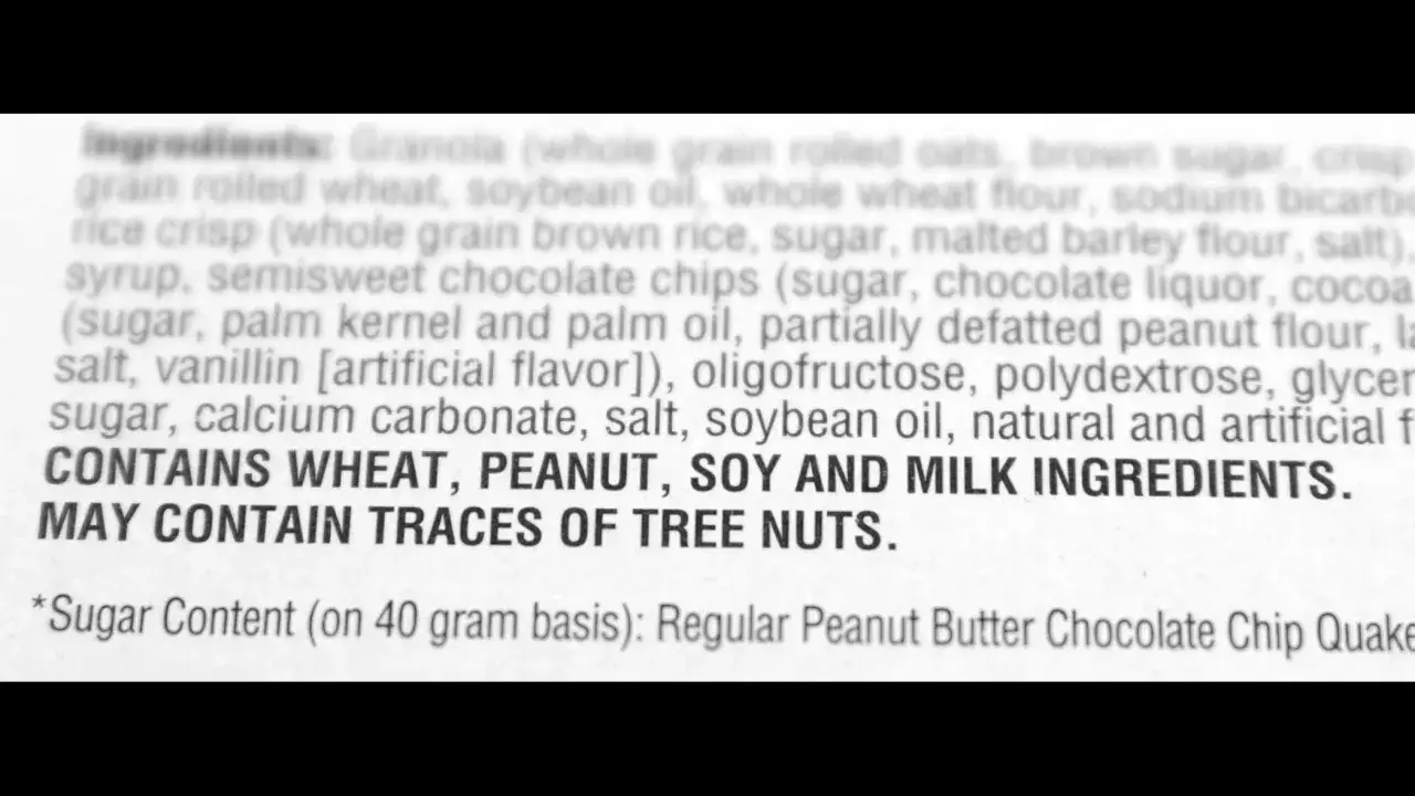 Lista de ingredientes que incluye cacahuete o maní, soja y leche. Puede contener trazas de frutos secos.