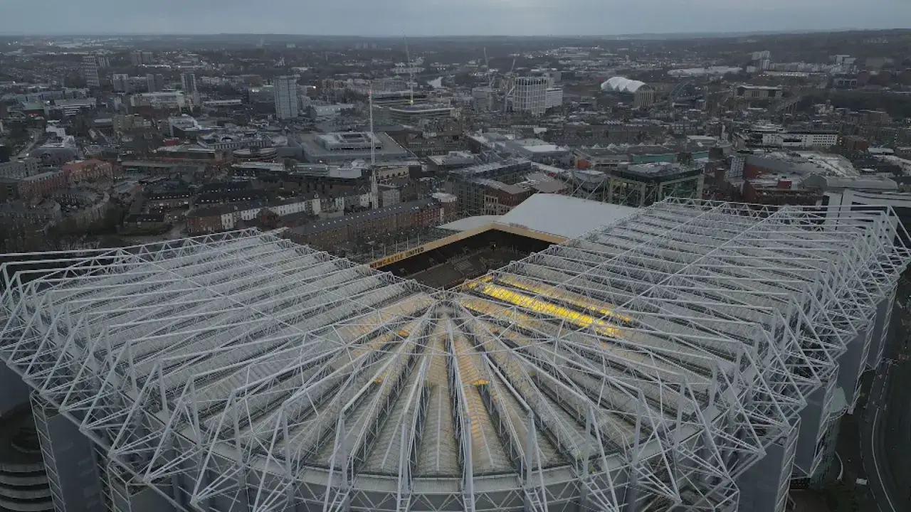 Stadion Newcastle United z lotu ptaka. Nowe transfery i nadzieje na przyszłość Srok.