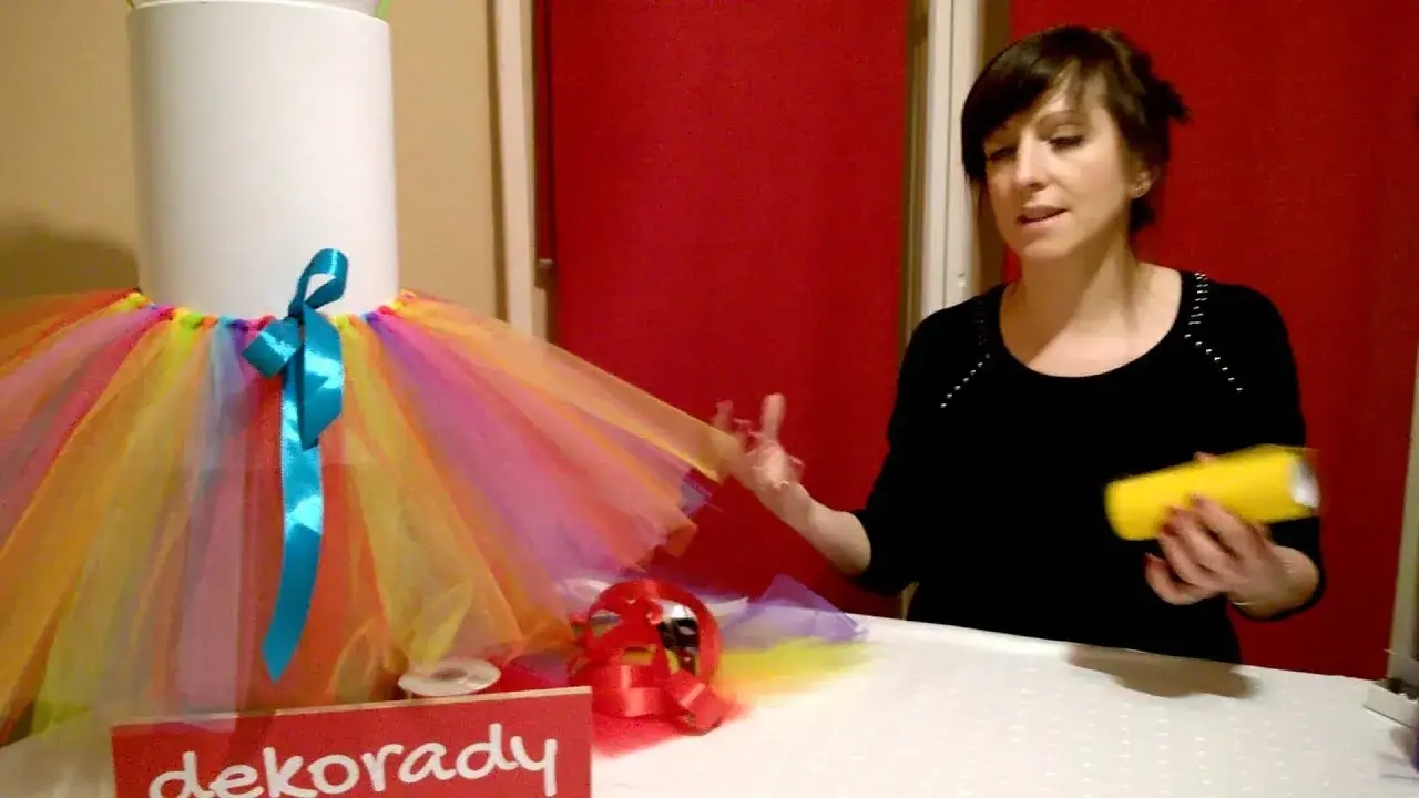 różne style spódnic z bibuły