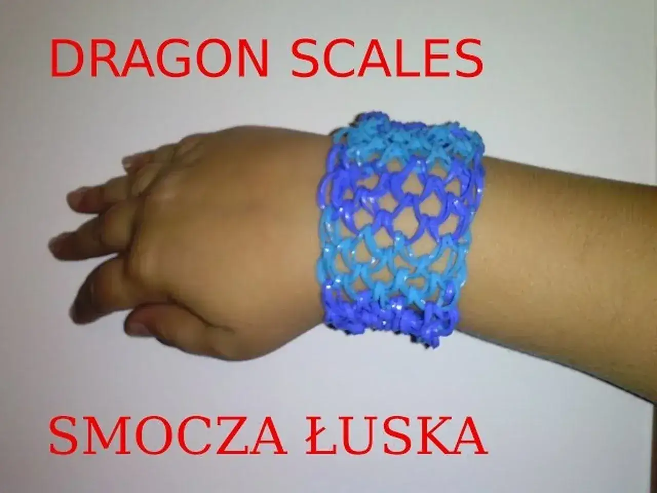 bransoletka z gumek na palcach, rybi ogon krok po kroku