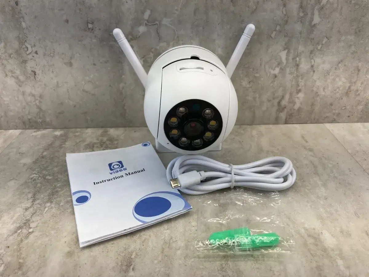 Instrukcja obsługi kamery wifi, kabel USB i akcesoria montażowe. Dowiedz się, jak działa kamera wifi, by zapewnić sobie bezpieczeństwo.