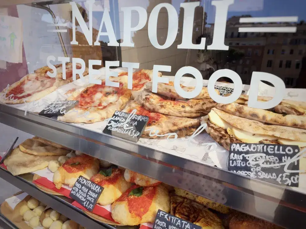Neapol historyczna pizzeria