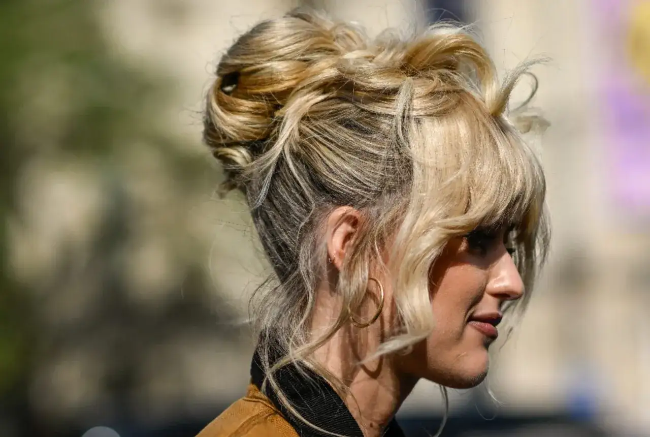 Einfache Alltagsfrisuren lange Haare