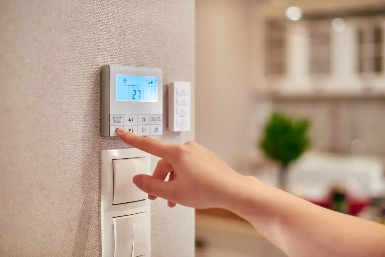 Dito a cosa serve il termostato: regolare la temperatura ideale per il comfort domestico.