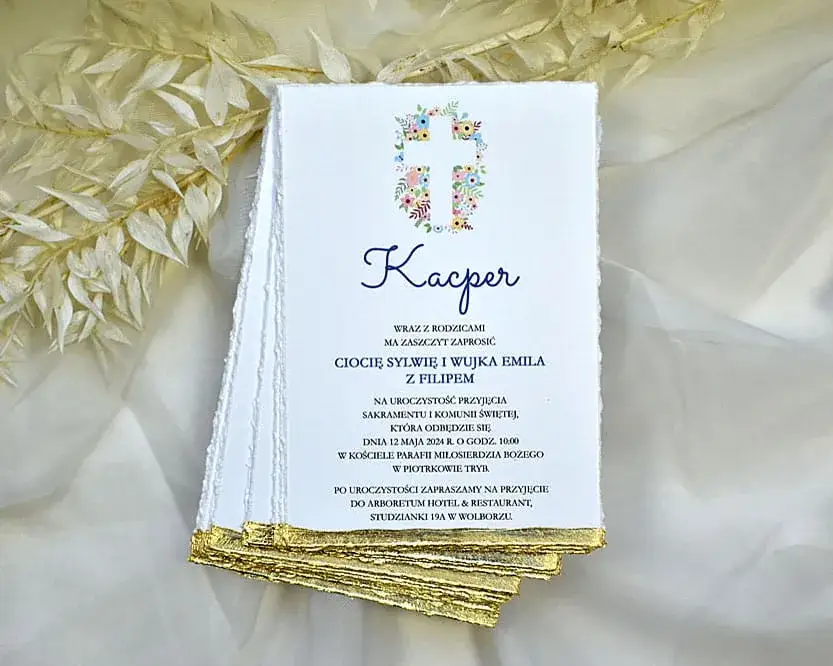przykładowe eleganckie zaproszenie na komunię