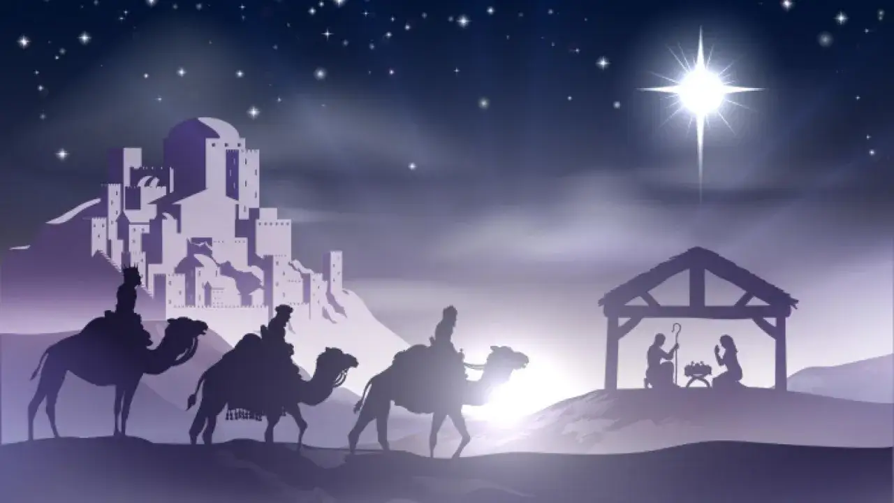 Siluetas de los Reyes Magos en camellos, guiados por la estrella de Bel&eacute;n, hacia el pesebre. Un cuento de Navidad.