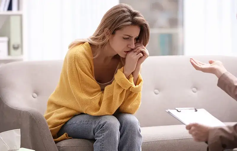 psychoterapia nerwicy lękowej, pacjent i terapeuta, wsparcie psychologiczne