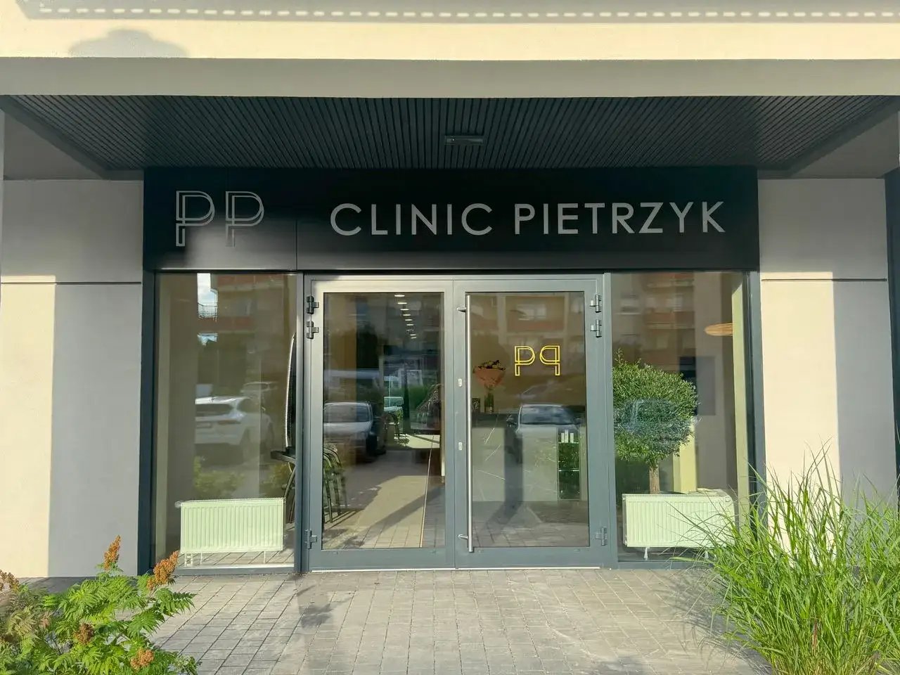 Wejście do kliniki 
