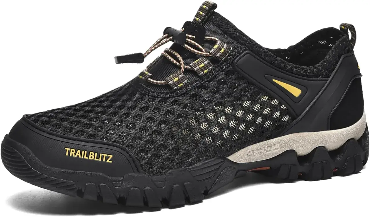 Czarne, przewiewne buty sportowe Trailblitz z siateczką. Idealne na upały, sprawdzą się jako buty do Egiptu.