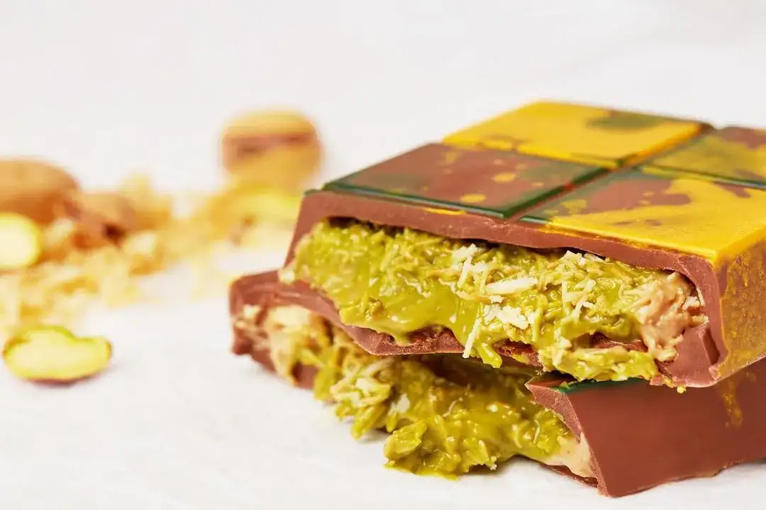 Fix Dessert Chocolatier Can't Get Knafeh Of It Schokolade Anschnitt