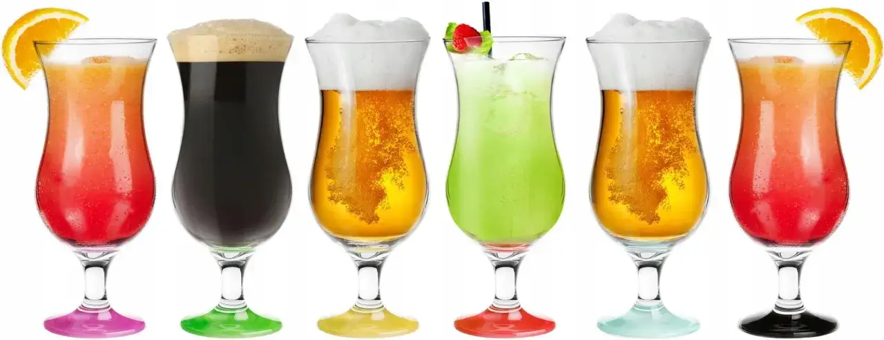 Kolorowe drinki i piwa w kieliszkach. Czy to shoty? Nie, to pełne porcje napojów.