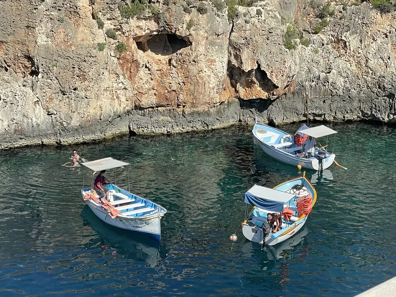 Blue Grotto Malta łodzie