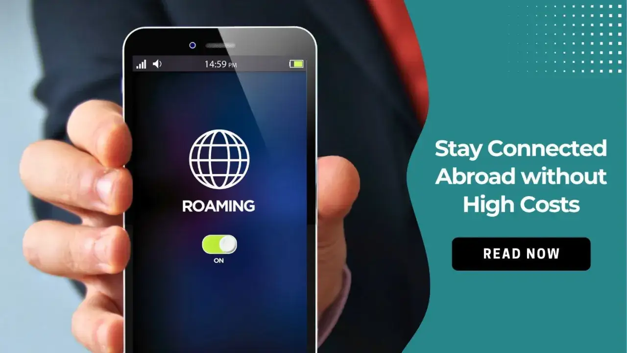 Dłoń trzyma smartfon z włączonym roamingiem. Dowiedz się, co to roaming i jak podróżować bez wysokich kosztów.