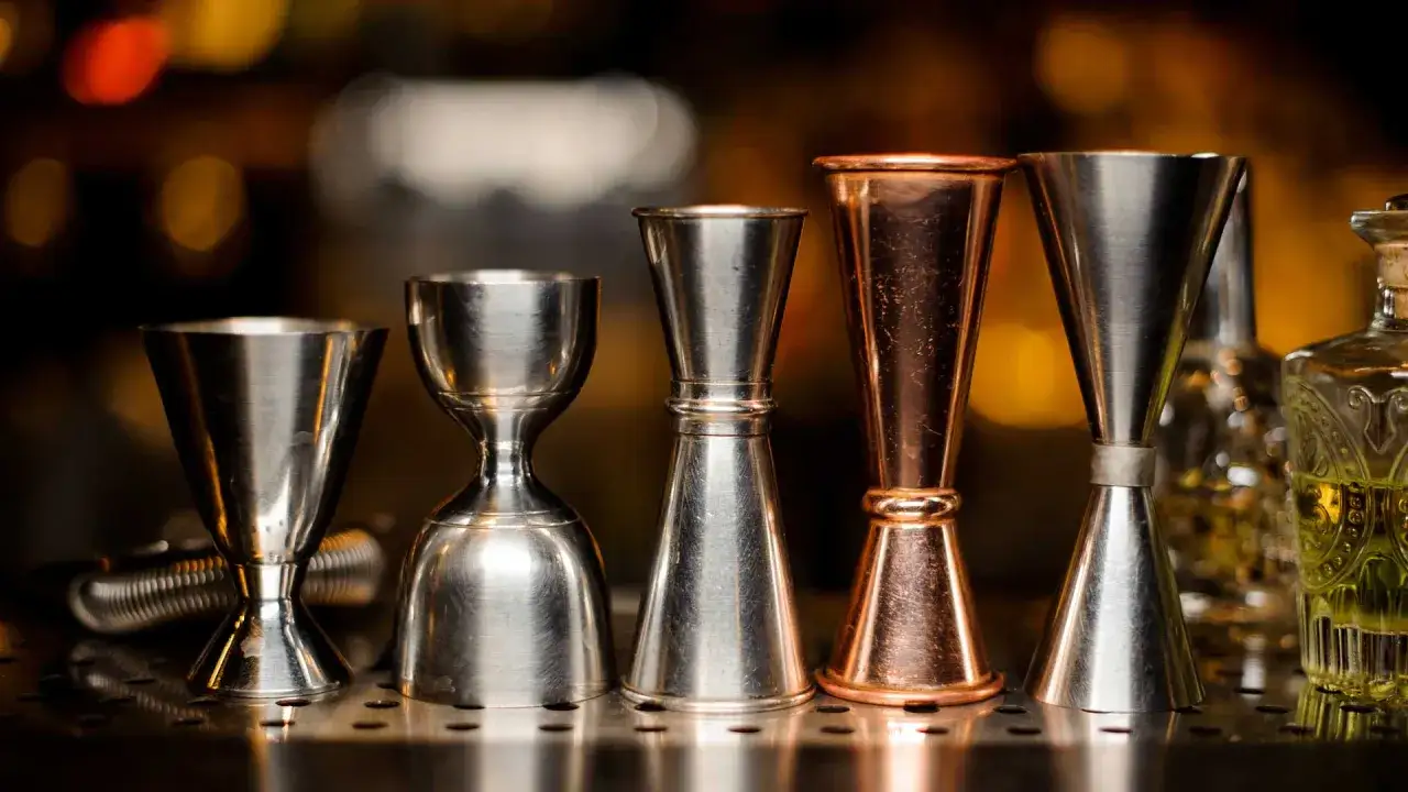 Tipi di jigger per cocktail