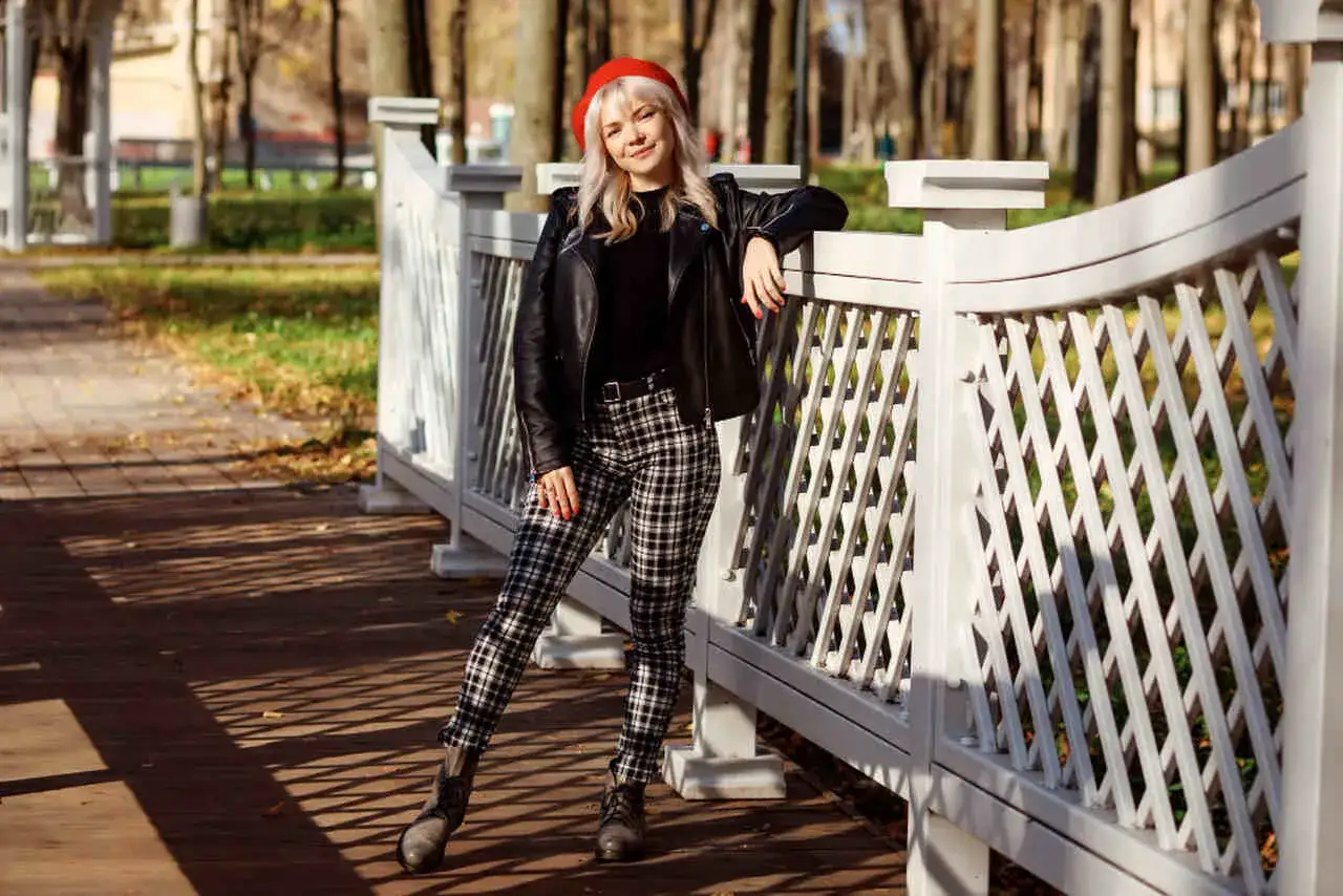 buty do spodni w kratę stylizacje