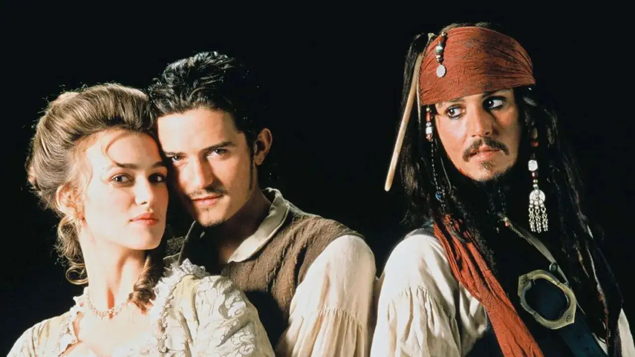 Elizabeth Swann, Will Turner i kapitan Jack Sparrow – główna obsada Piratów z Karaibów.