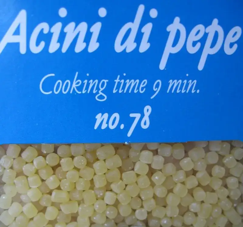 różne rodzaje makaronu kuleczki fregola kuskus perłowy acini di pepe