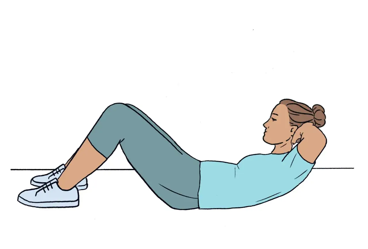 Frau macht Crunches, eine &Uuml;bung f&uuml;r die Bauchmuskeln. Sie liegt auf dem R&uuml;cken, Knie angewinkelt, H&auml;nde im Nacken.