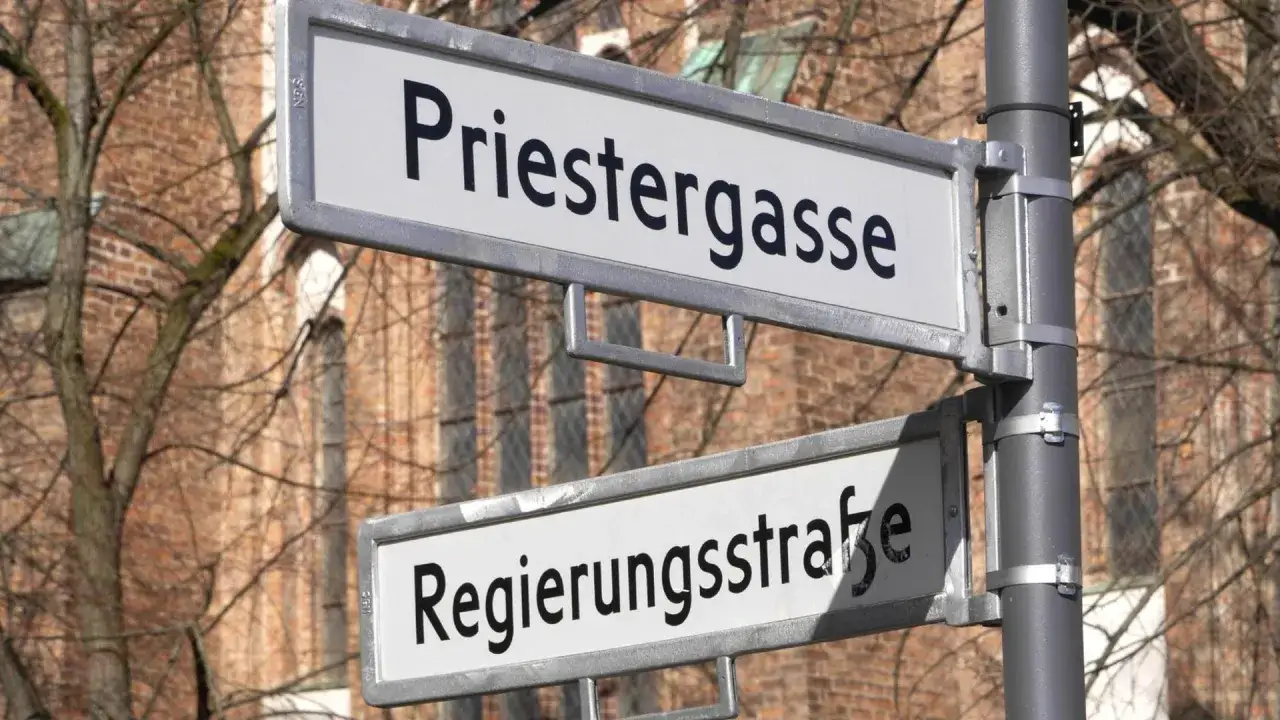 Stra&szlig;enschilder 