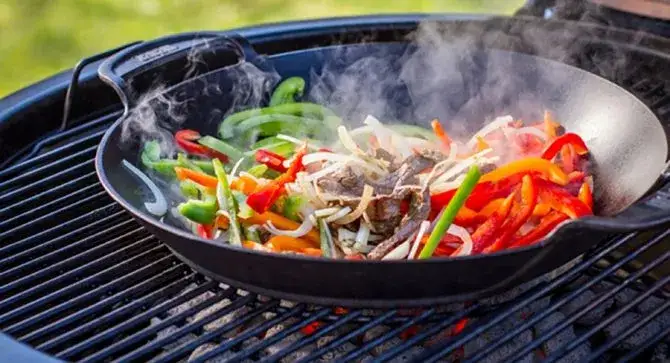 kolorowe warzywa na grillu