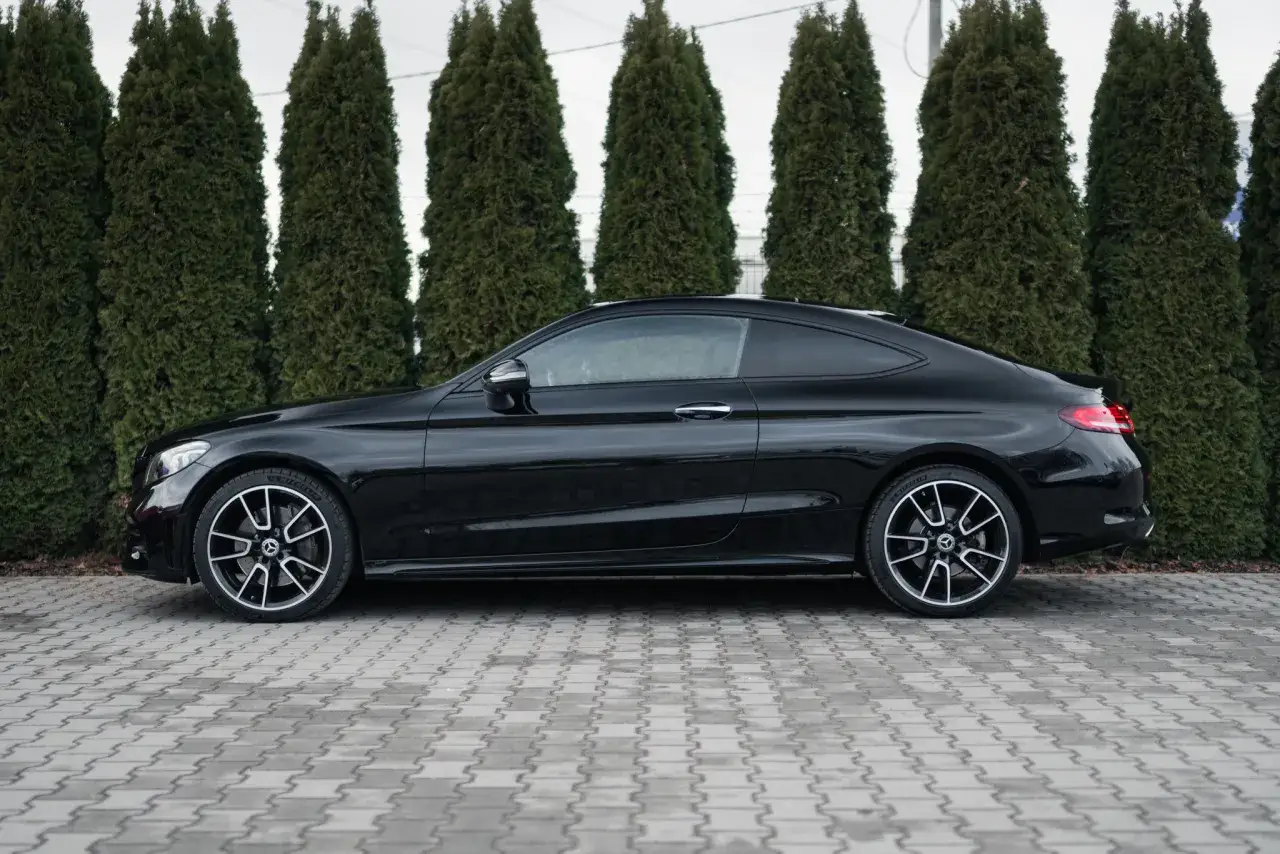 Używany Mercedes C300 Coupe C205 inspekcja