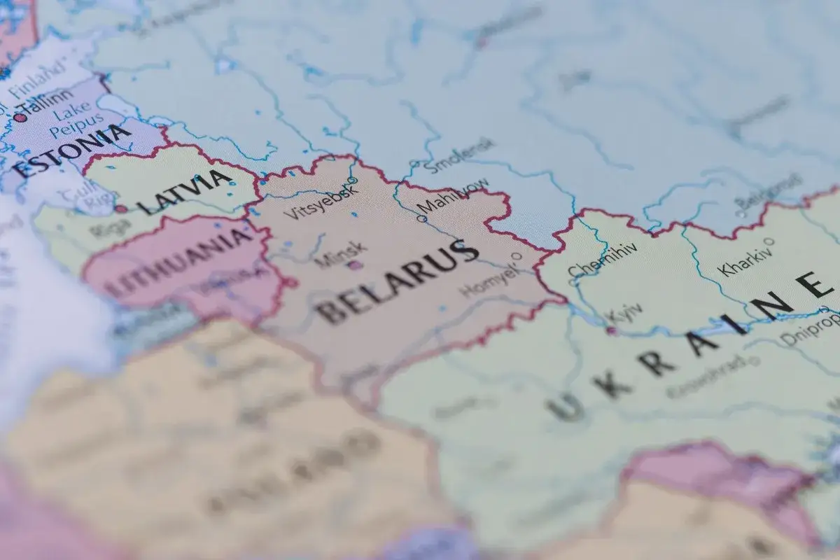 Mapa Europy Wschodniej. Z kim graniczy Białoruś? Z Litwą, Łotwą, Rosją, Ukrainą i Polską.