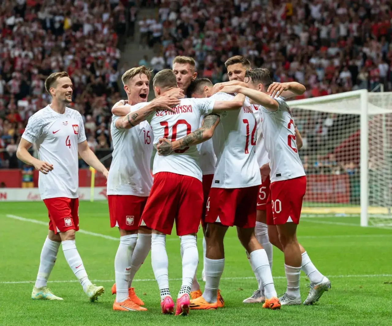 Zdjęcie Z kim dzisiaj gra Polska w piłkę nożną? Ostatnie mecze i plany