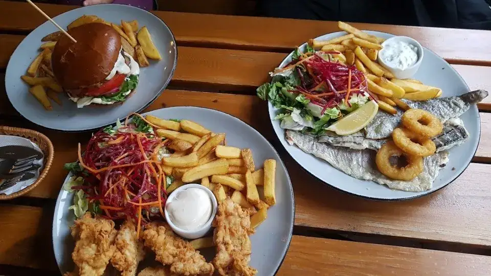 Zdjęcie Dębki gdzie zjeść: najlepsze restauracje na niezapomniane chwile