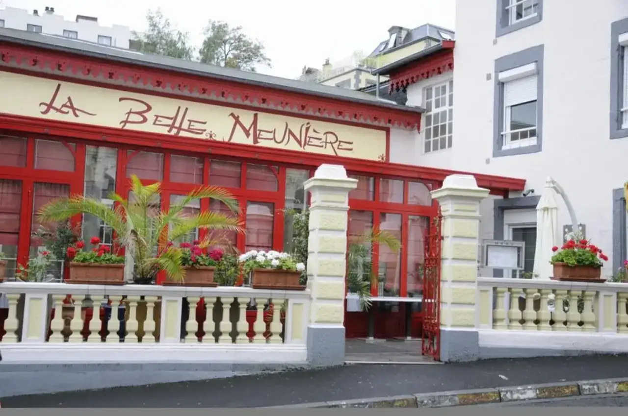 La Belle Meunière Royat extérieur Belle Époque