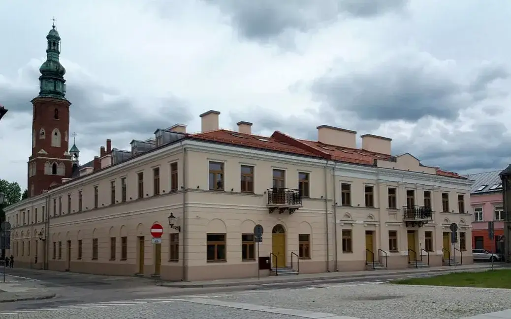 Rynek Radom, Pałac Deskur&oacute;w