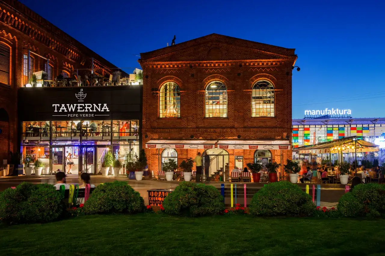 Manufaktura Łódź restauracje wieczorem