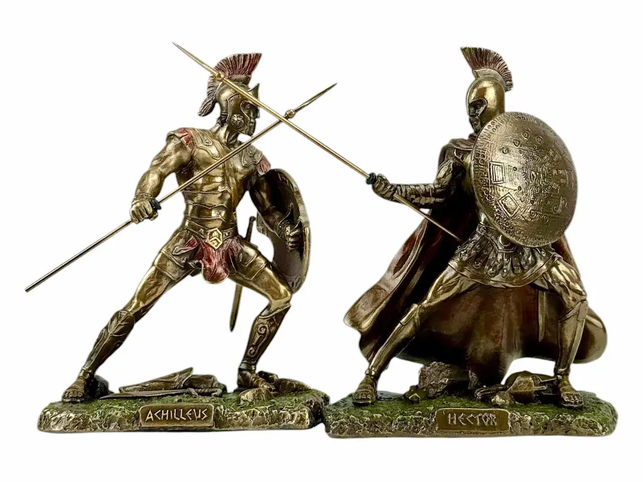 Dwie figurki wojowników: Achilles i Hektor, w zbrojach i z włóczniami, gotowi do walki.