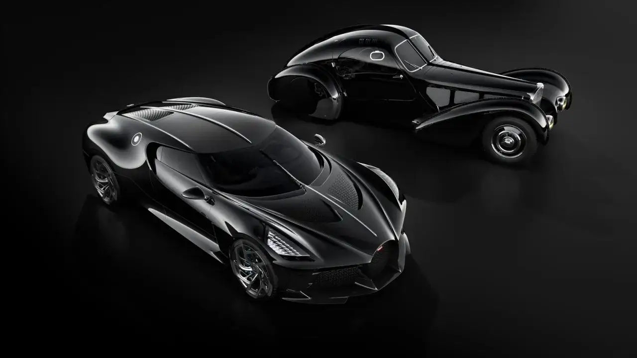 Dwa czarne Bugatti: nowoczesne La Voiture Noire i klasyczne Type 57 SC Atlantic. To potężne maszyny, ale ile koni ma Bugatti La Voiture Noire?