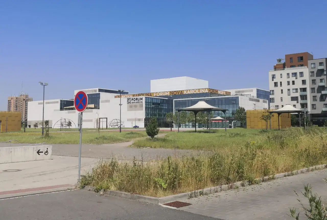 Centrum handlowe Ostrava Forum Nov&aacute; Karolina