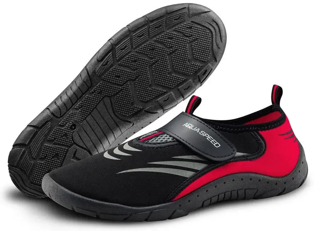buty do wody twarda podeszwa miękka podeszwa por&oacute;wnanie