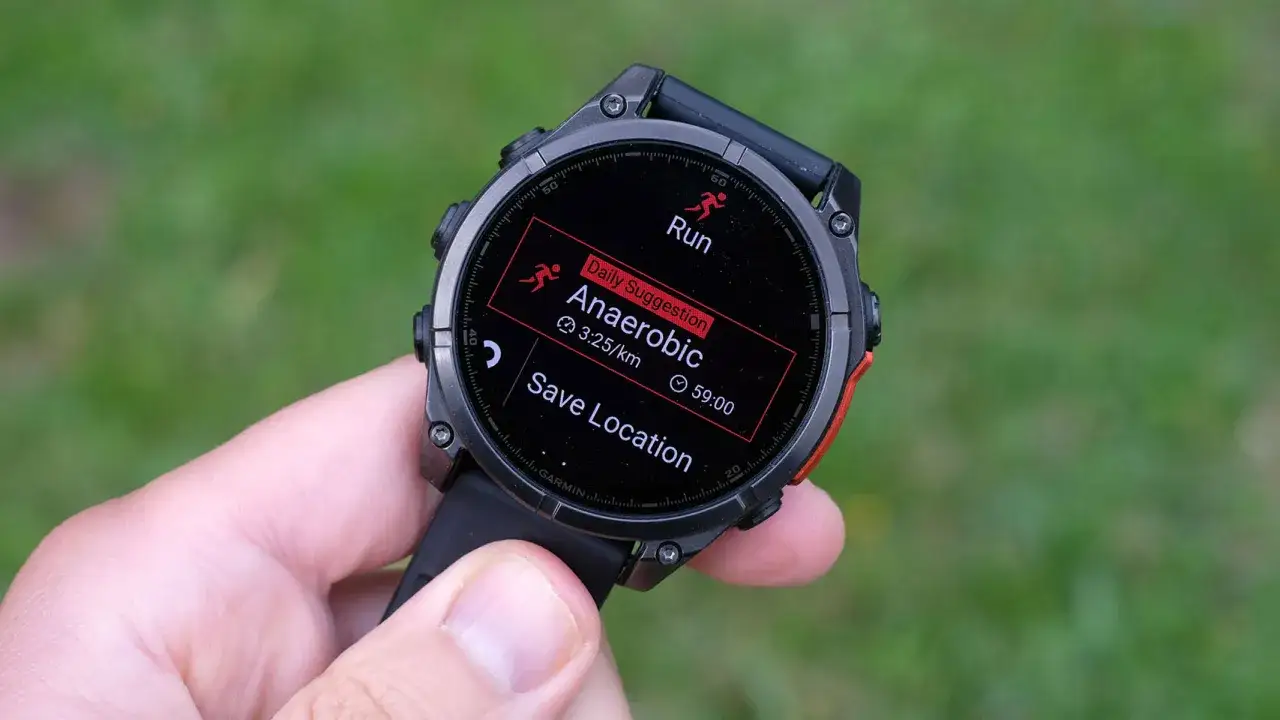 Garmin vivoactive 3 pokazuje sugestię treningową 