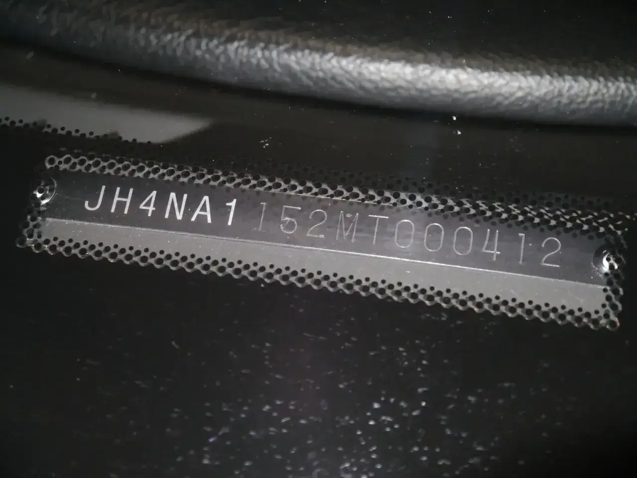 Numer VIN JH4NA1152MT000412. Potrzebny do ubezpieczenia OC niezarejestrowanego auta.