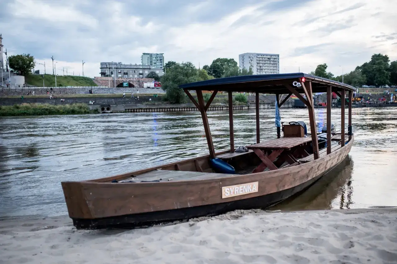 Drewniana łódź