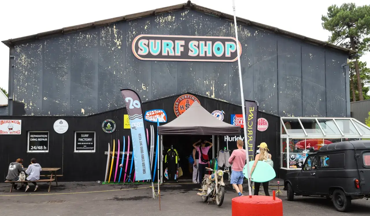 Zone commerciale Pédebert Hossegor ou boutiques de surf