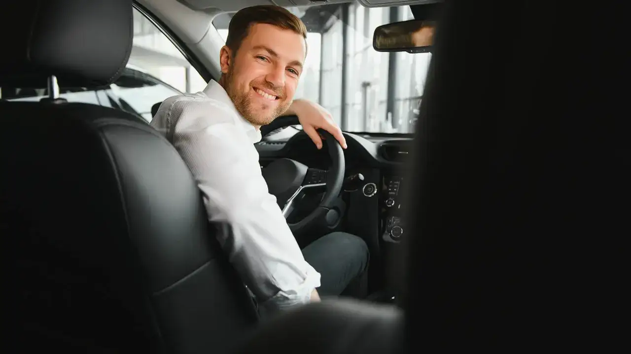 Zdjęcie Ile zarabia kierowca taxi? Zaskakujące różnice w dochodach w Polsce
