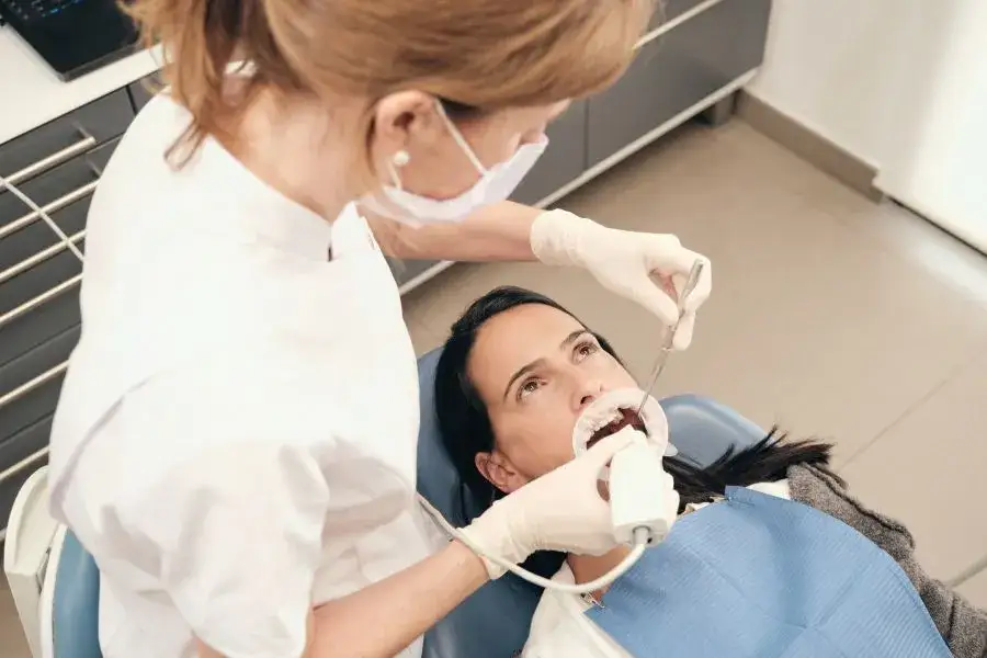 Zdjęcie Czy znieczulenie u dentysty jest szkodliwe? Poznaj potencjalne ryzyko