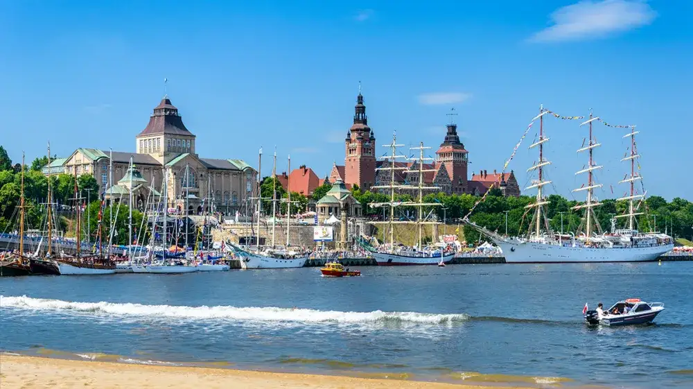 Zdjęcie Szczecin ile km do morza? Odkryj zaskakujące odległości!