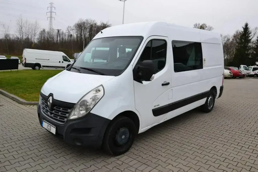 Zdjęcie Jaki bus do 3.5 t na haku? Oto modele, które spełnią Twoje oczekiwania