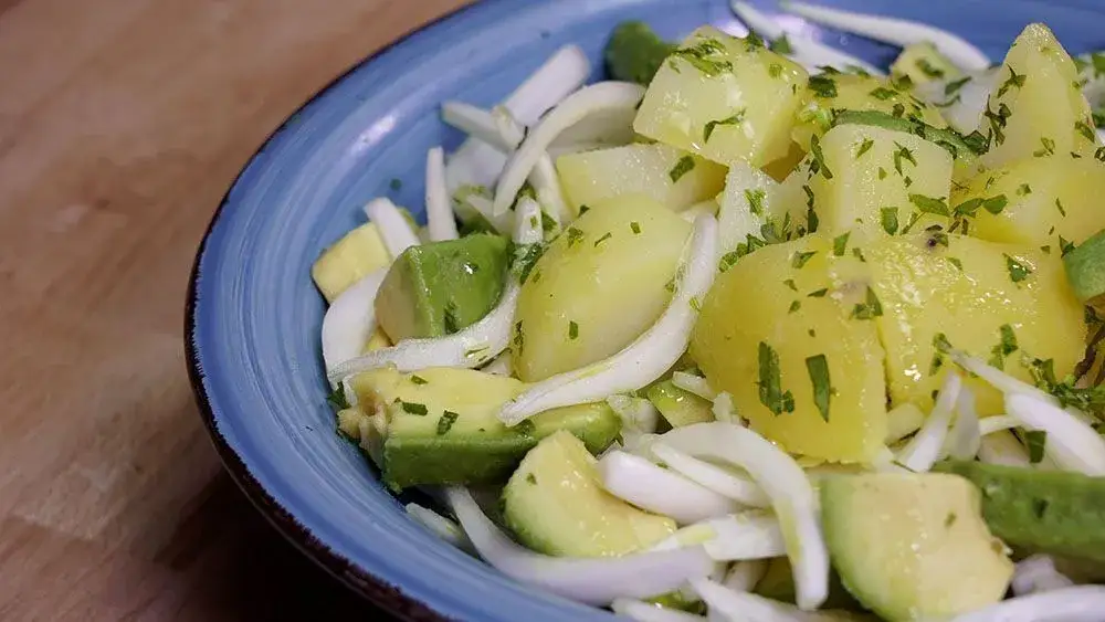 Zdjęcie Ensalada de Patata y Aguacate: Receta Infalible y Trucos de Chef