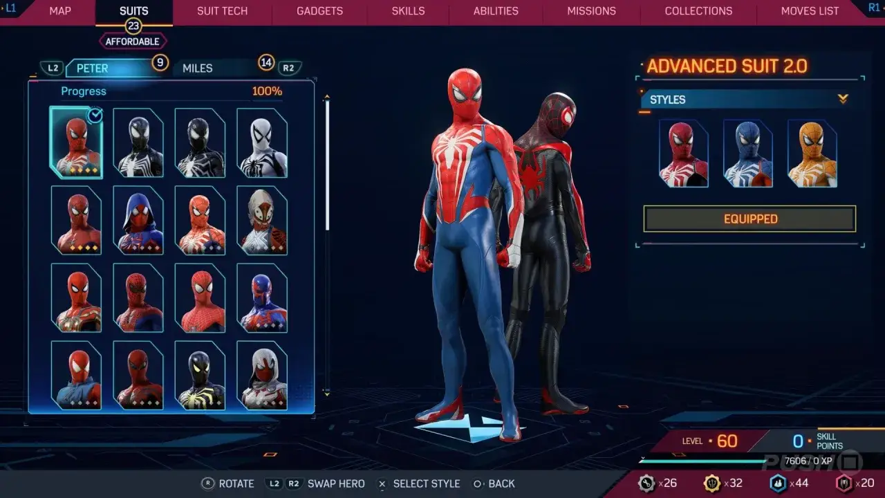 Spider-Man 2 trofea: menu wyboru strojów z postaciami Petera i Milesa. Widoczne ikony strojów, postęp 100% i dostępne style.