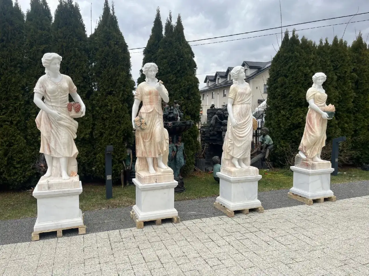 pielęgnacja rzeźby marmurowej