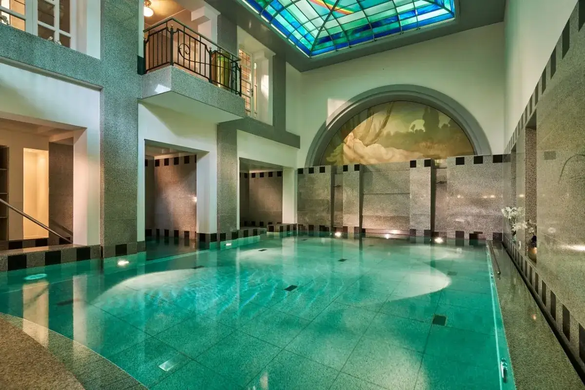 Luxuri&ouml;ses Hotelinterieur Baden-Baden